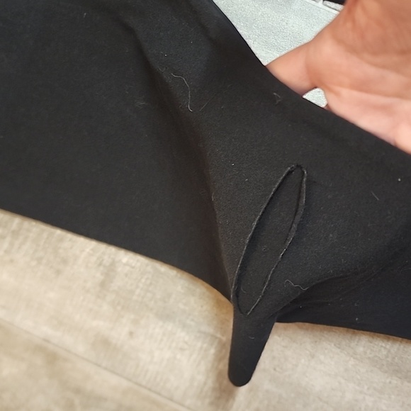 Perfect Leggings brand destruction style black leggings - Picture 5 of 10